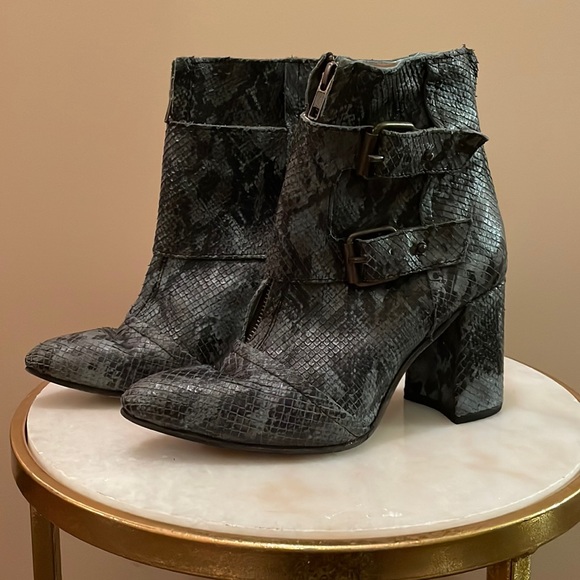 Freebird by Steven Shoes - #37. FreeBird (JOEY)Booties